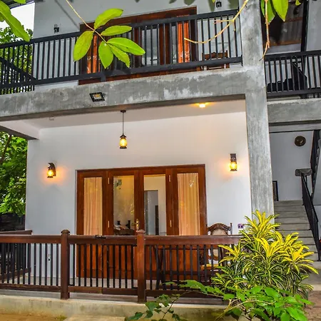 Lawrence Villa-2